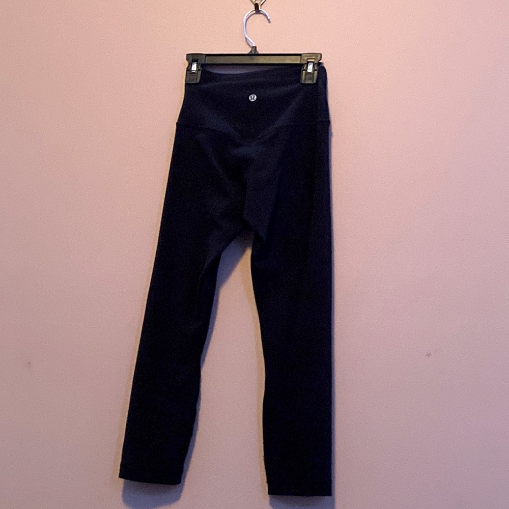 LuLulemon Align Legging HR Crop 21” In Color- Black Size-2